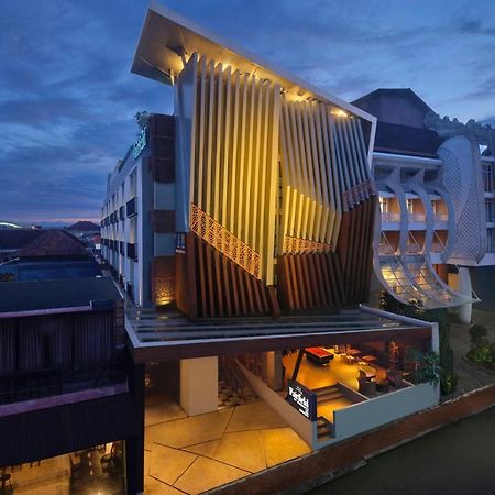 Fairfield By Marriott Bali South Kuta Hotel Kuta Lombok Eksteriør billede